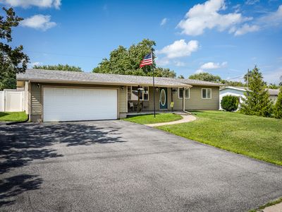 415 Saginaw Dr, Valparaiso, IN, 46385