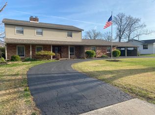 1230 E Calumet St, Centralia, IL 62801