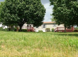 1680 Log Lick Rd, Winchester, KY 40391