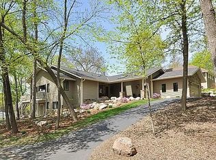 6655 Horseshoe Curv, Chanhassen, MN 55317