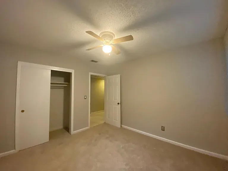 1421 Ridgecrest Rd — Photo 17