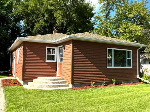 509 W Monroe Ave, Mahnomen, MN 56557