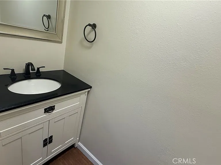 5841 Etiwanda Ave — Photo 17