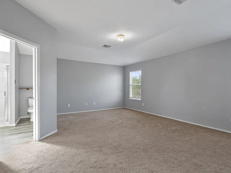 120 Brazos Ln — Photo 14