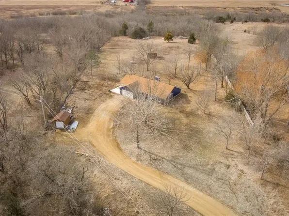 1551 E 400th Rd, Lawrence, KS 66049