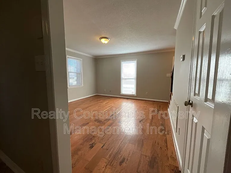 123 Arcaro Dr — Photo 3