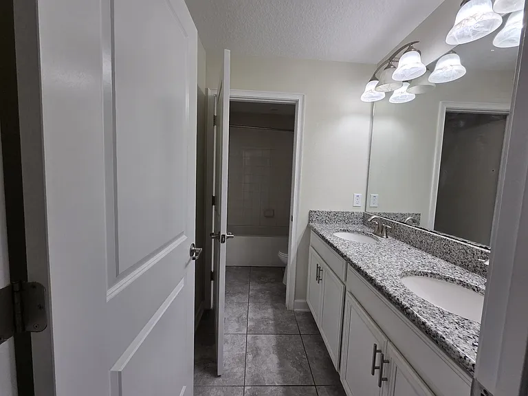 4618 Saint Bernard Dr — Photo 16