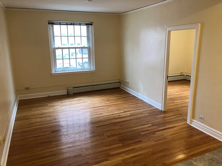 Chateau Apartments — Photo 50