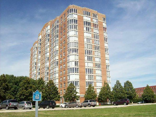 250 E. Harbortown