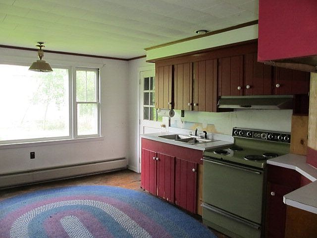 2nd image of 12 Circle Ave
