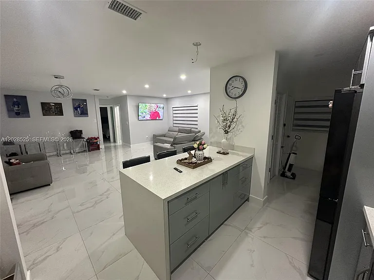 20515 NW 45th Ave — Photo 5