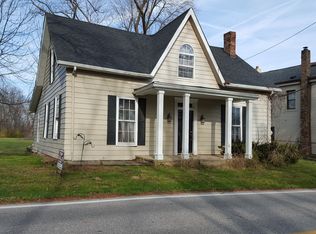 910 Locust Corner Rd, Cincinnati, OH 45245