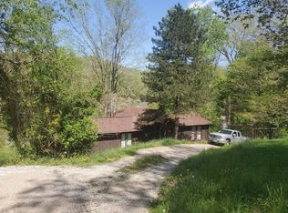 15 Reliant Dr, Elkview, WV 25071