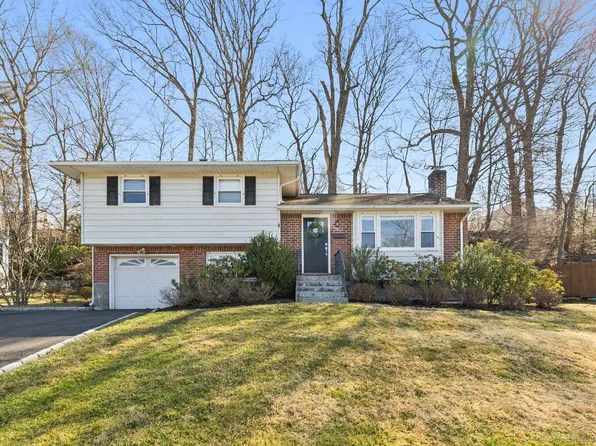 90 Wood Ridge Drive, Stamford, CT 06905