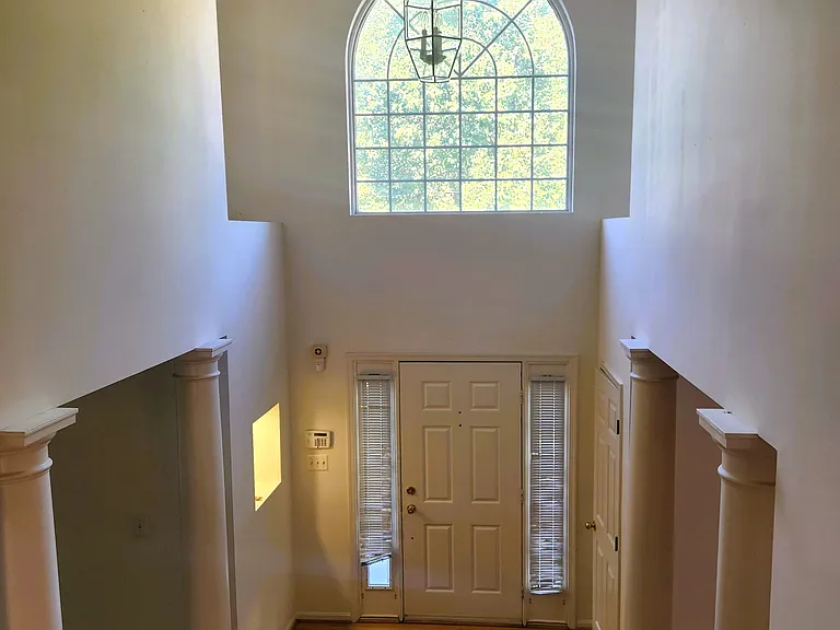 406 Clairborne St — Photo 3