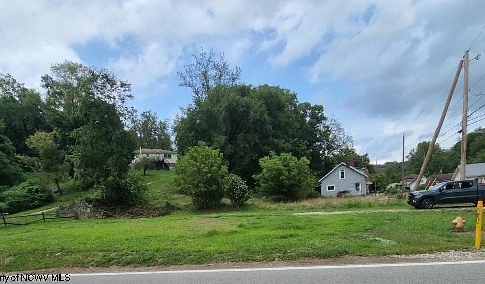 2nd image of 8631 National Rd