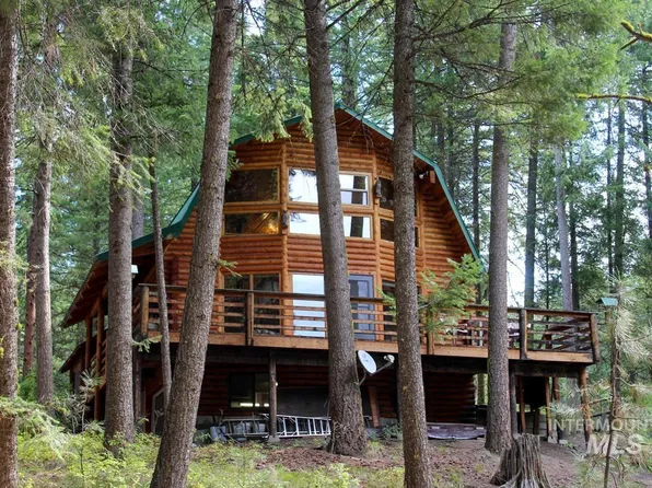 9 Osprey Ridge Rd, Cascade, ID 83611