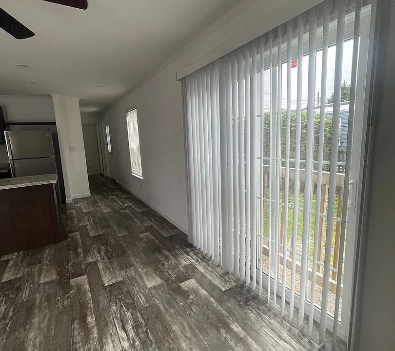 1405 Front Royal Pike