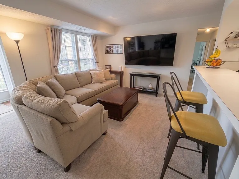 728 Jupiter Hills Ct — Photo 2