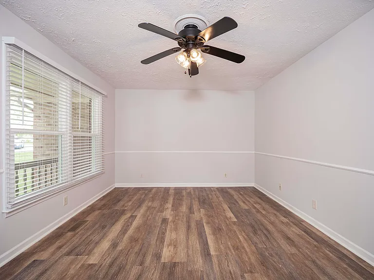 2594 Exeter Dr — Photo 7