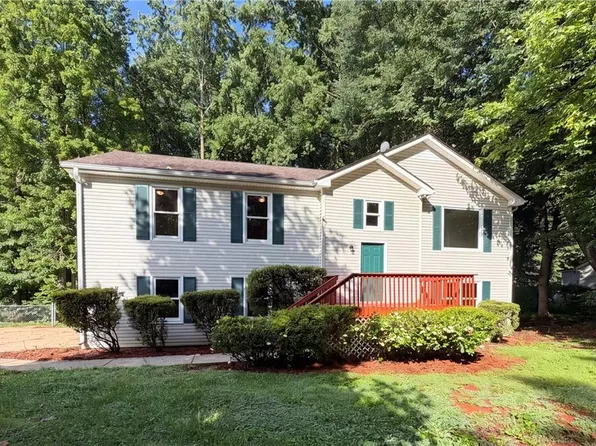 846 Georgetown Dr, Winder, GA 30680