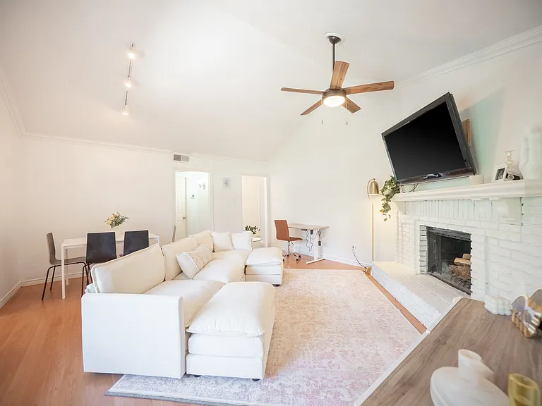 2835 Keller Springs Rd #808 — Photo 3