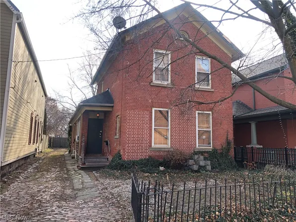 3803 Bridge Ave, Cleveland, OH 44113