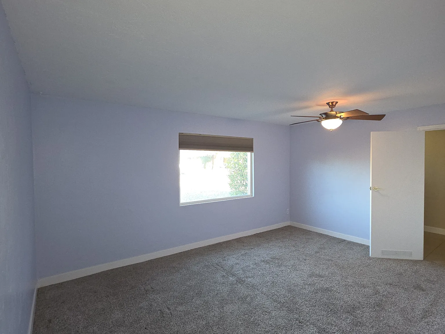 4 bed, 1830 sqft, $800 — Photo 2