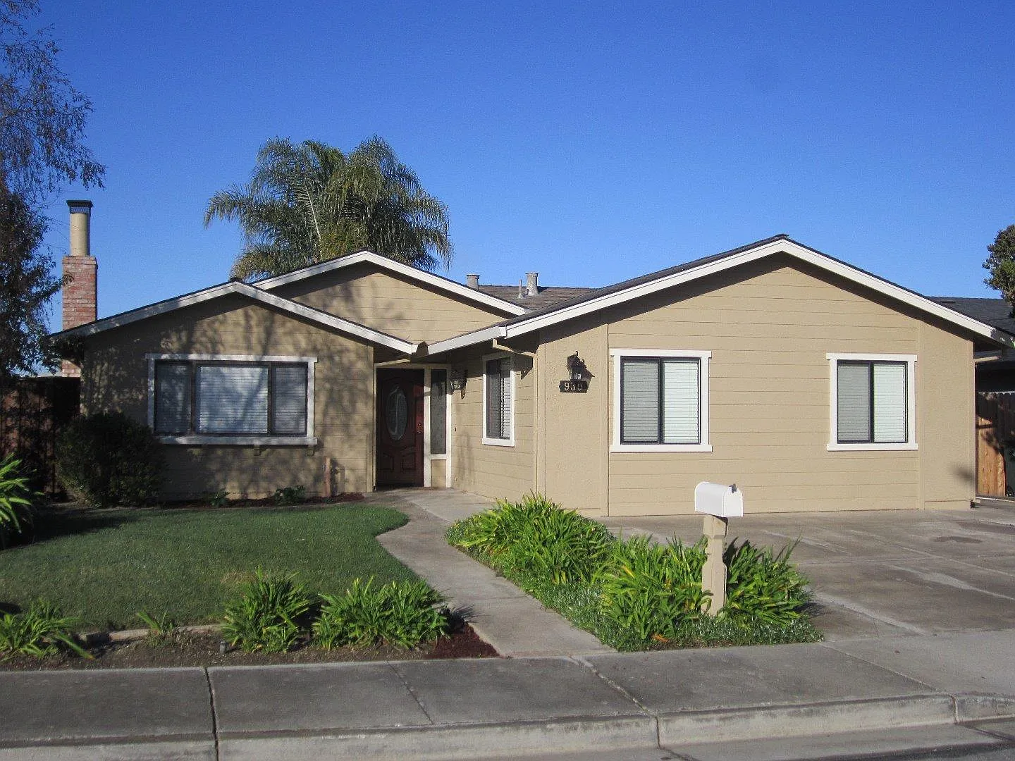930 Bonnie View Dr photo 1