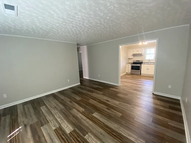 13 Martin St — Photo 17