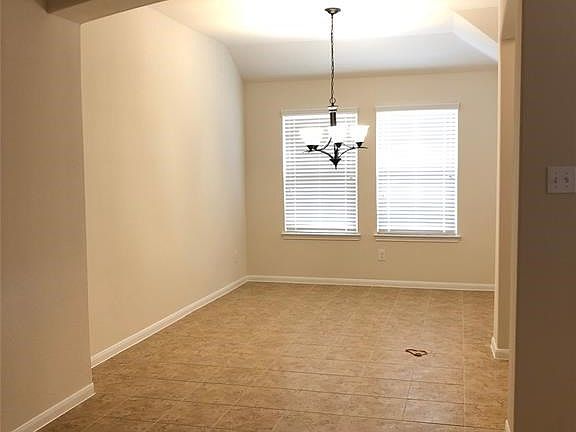 3rd image of 11315 Creekway Bend Dr
