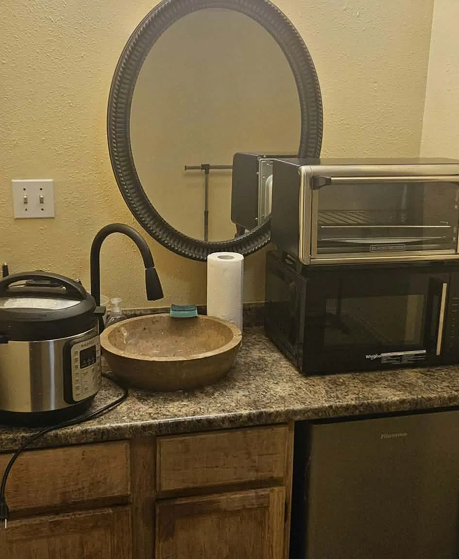 1 bed, 256 sqft, $650 — Photo 4