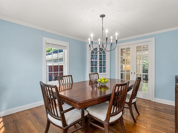 5th image of 74 Shaw Rd