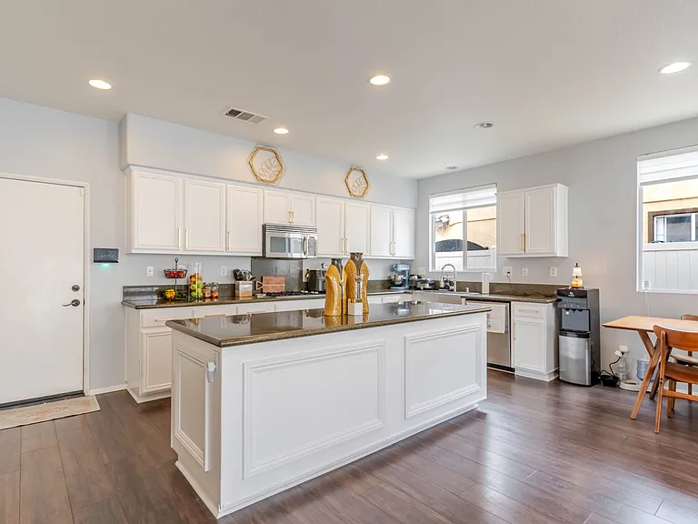 39112 Desert Holly Ln — Photo 13