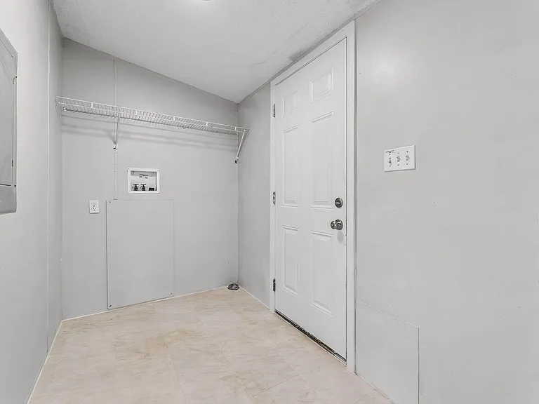 930 County Road 224 — Photo 13