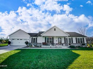 1974 Pine Lake Dr, Lima, OH 45801