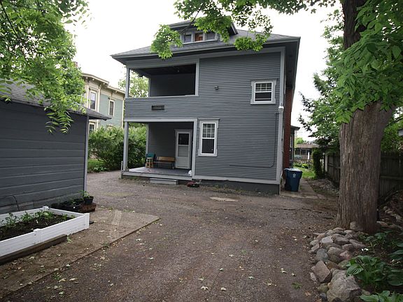 5th image of 526-528 S Westnedge Ave