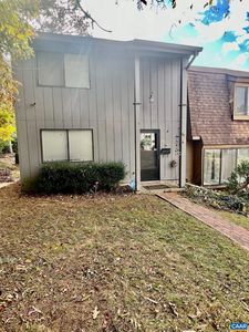 26 Woodlake Dr, Charlottesville, VA, 22901