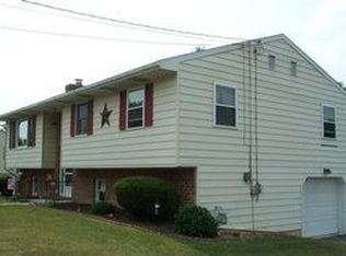 323 Fairview Ave, McSherrystown, PA 17344