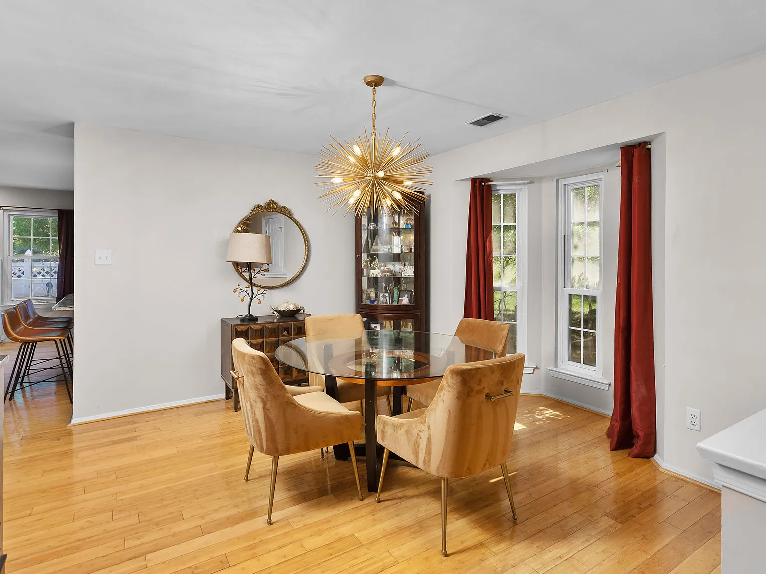4 bed, 2171 sqft, $3,500 — Photo 4