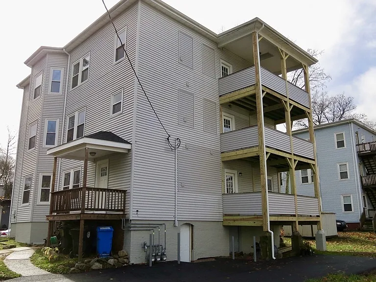218 Whitman Ave #2 — Photo 12