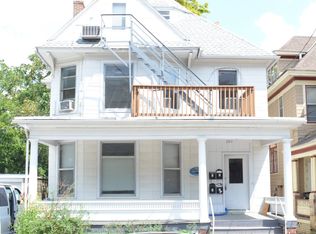 305 N Pinckney St APT 4, Madison, WI 53703