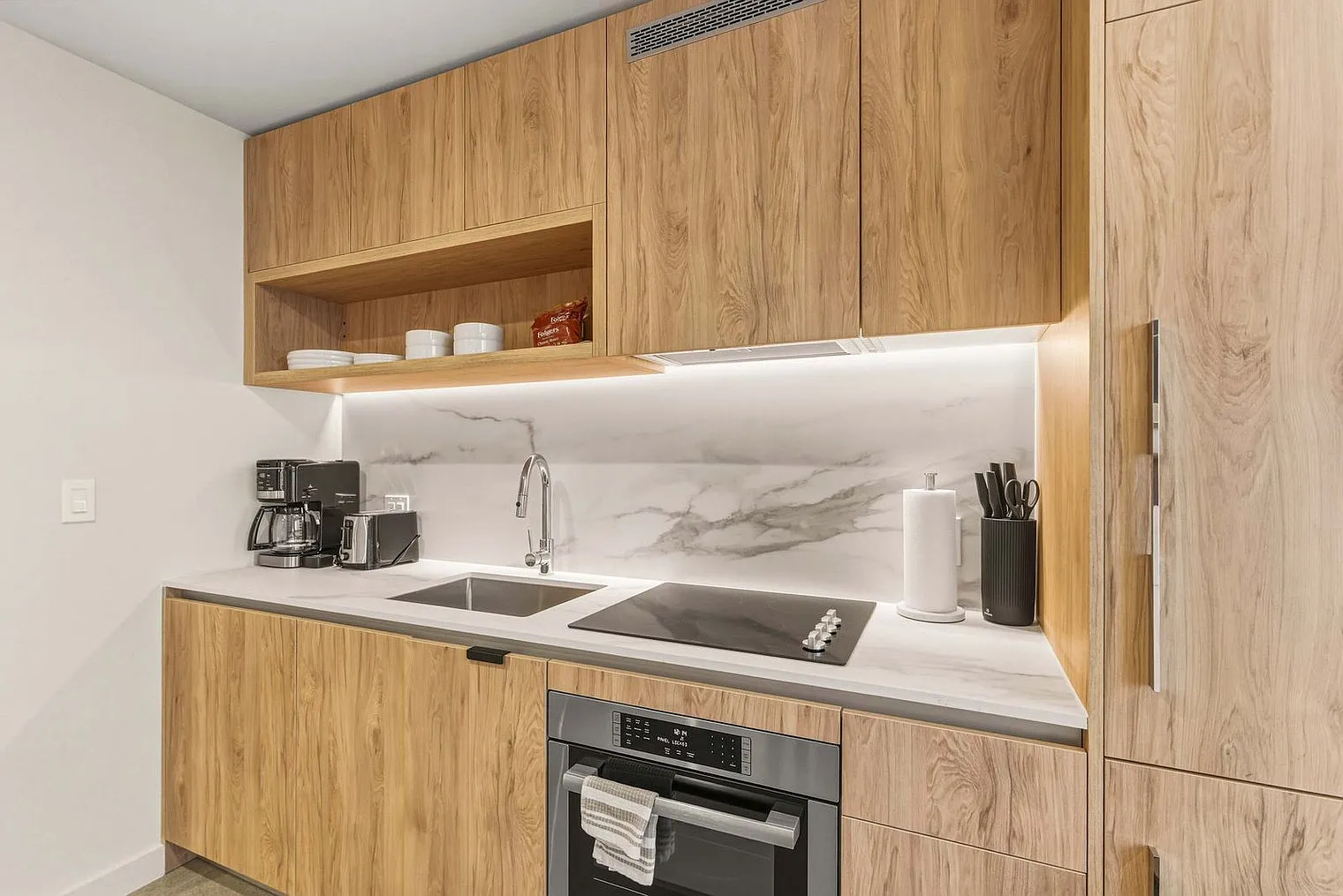 Studio, 1.0 bath, 344 sqft, $2,421 — Photo 4