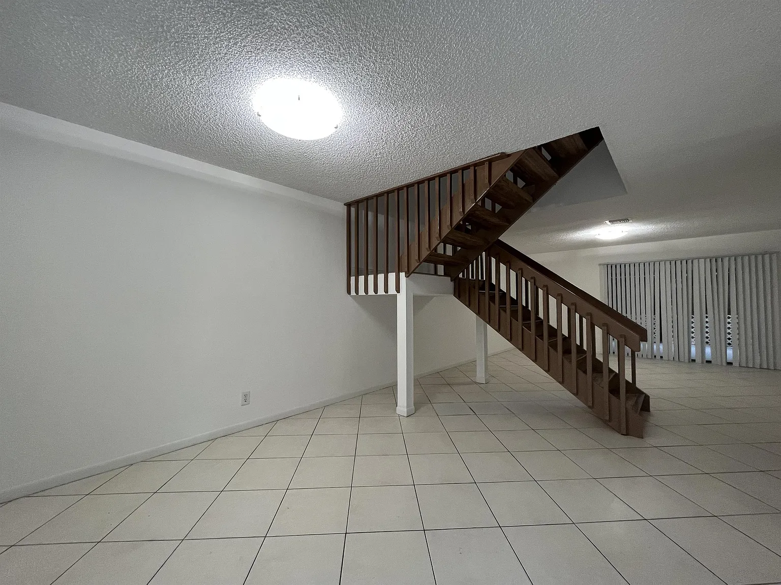 Country Lake 16413 (Crismar LLC) - 339 — Photo 4