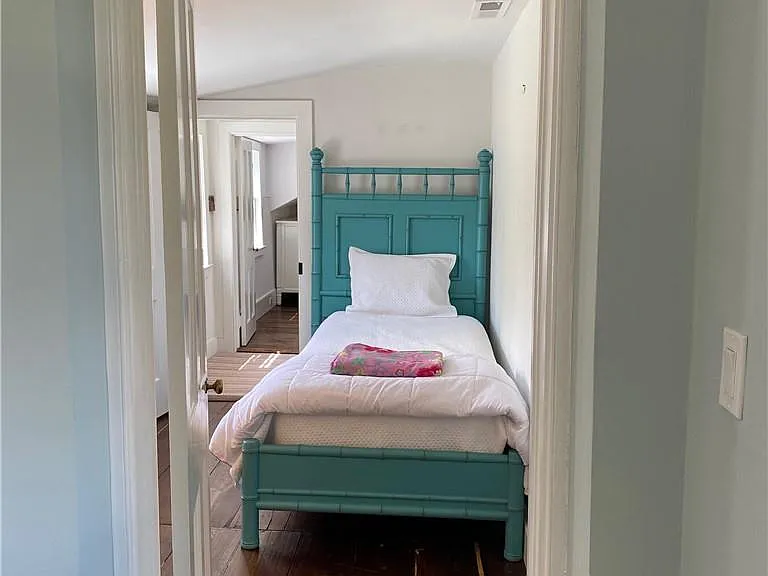 333 Hook Rd — Photo 19