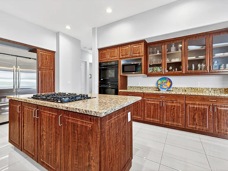 ISLAND KITCHEN SLAB GRANITE COUNTERS