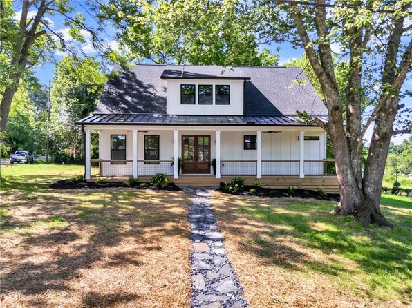 1290 Pickens St, Ball Ground, GA 30107