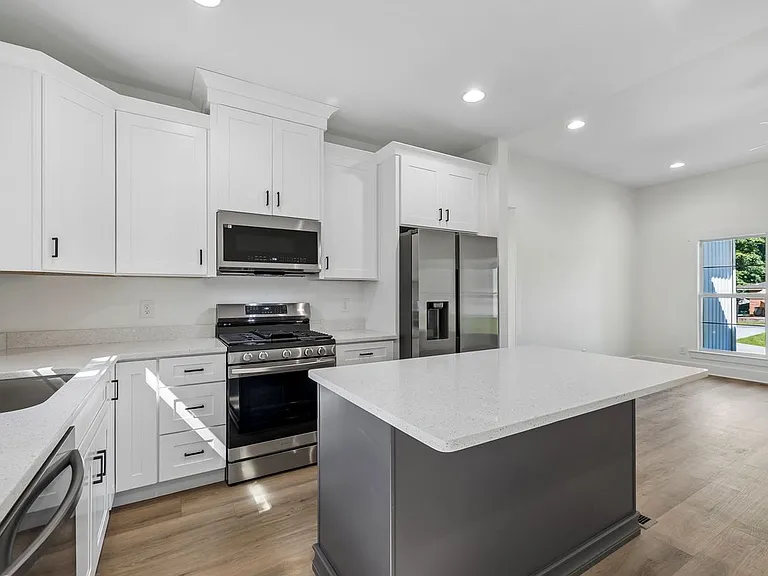112 Rogers Ave — Photo 22