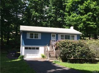 6 Laurel Hill Rd S, Sherman, CT 06784