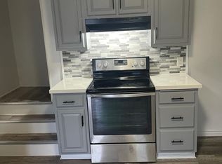 525 W Morris St #B, Frackville, PA 17931